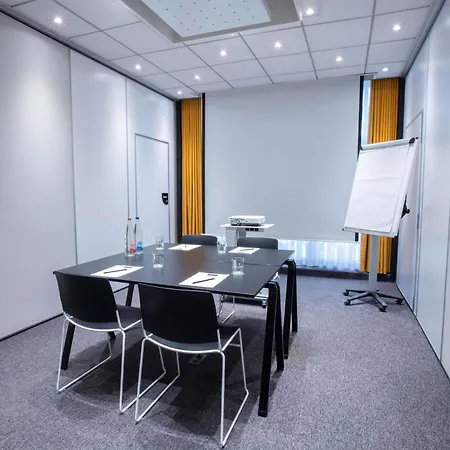 Novotel Mulhouse Bale Fribourg מלון סושיים